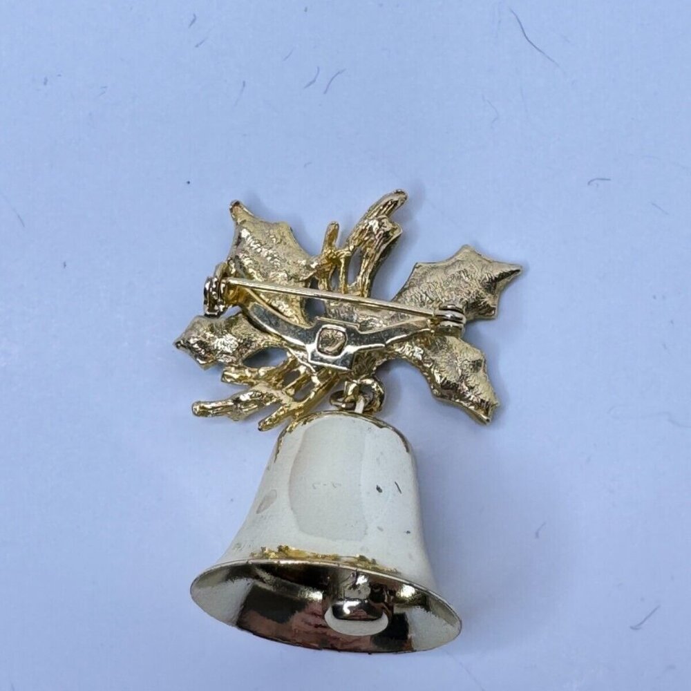 Christmas Bell Pin Brooch Vintage Winter Holiday Jewelry Holly Green Red 2 inch - Picture 4 of 5